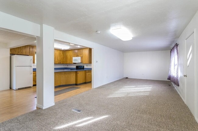 Building Photo - 2009 Lion Mountain Loop Rd