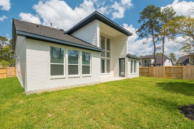 Building Photo - 215 Warbler Song Dr