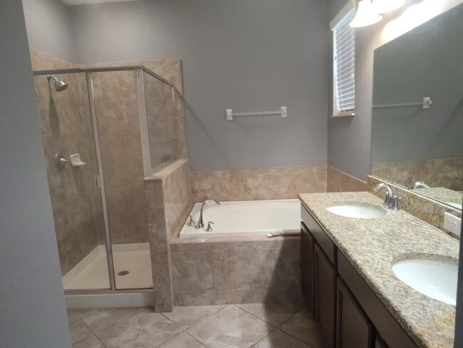 Building Photo - 2288 Grantham Ave