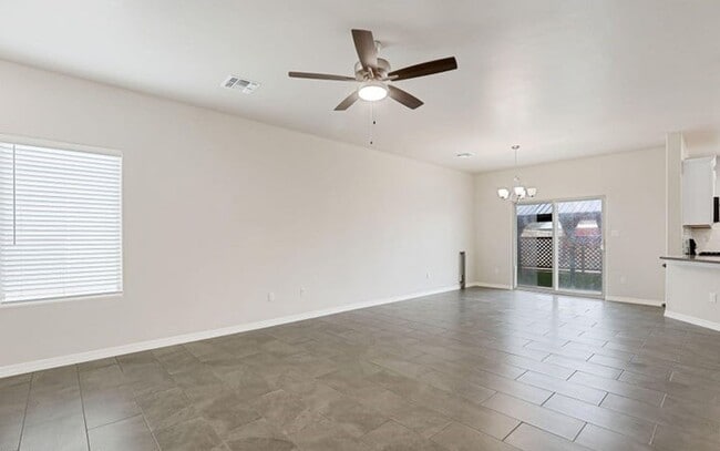 Building Photo - 2911 Aragon Ave