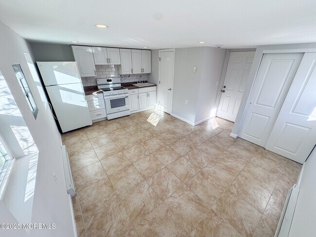 Building Photo - 4 Via Ripa Wy