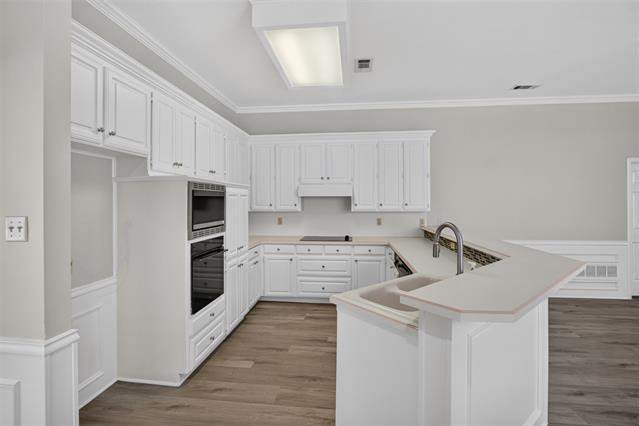 Building Photo - 1037 McCoy Dr