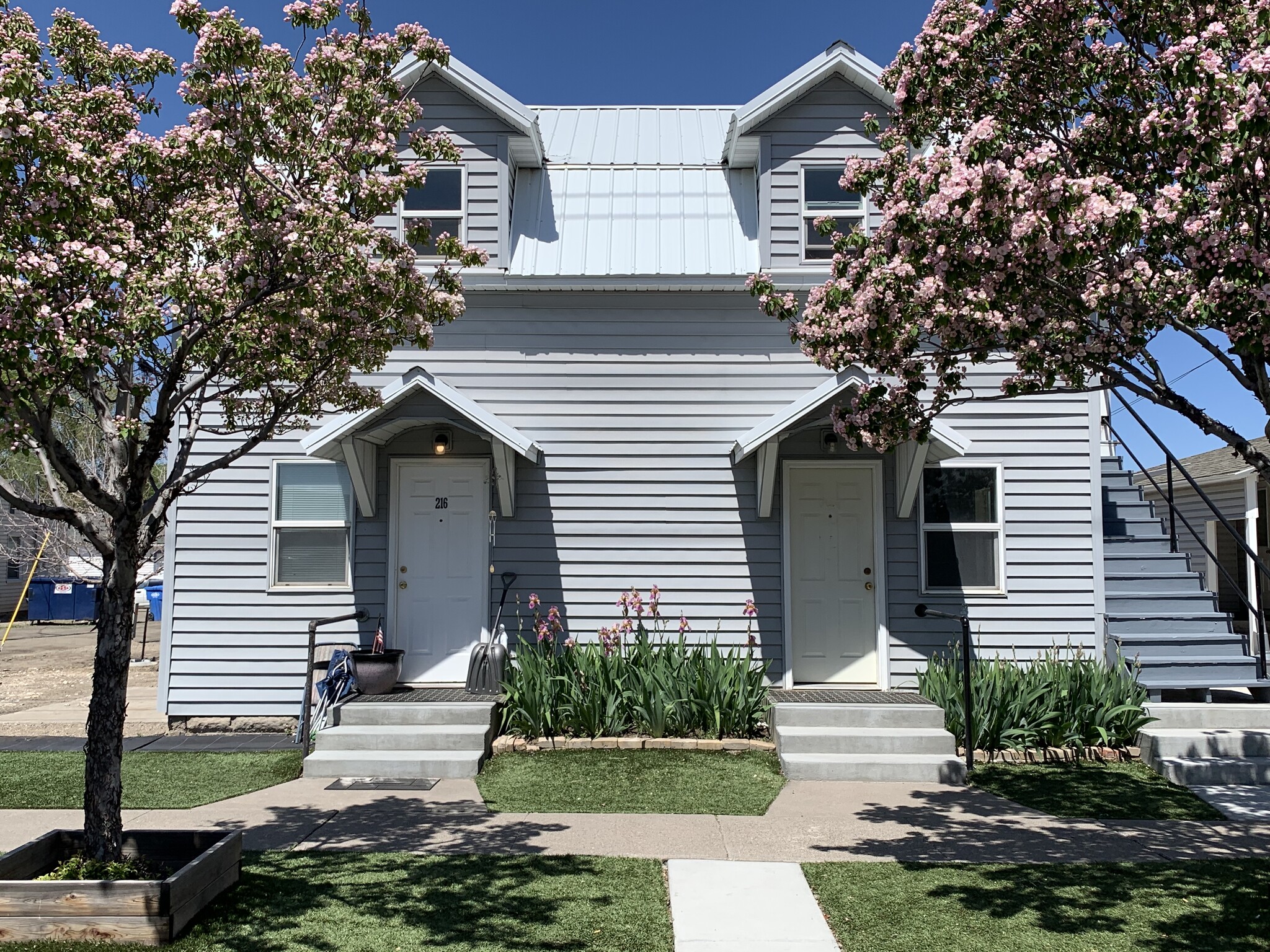 Building Photo - 214 3rd St W