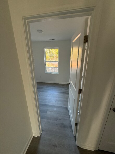 Building Photo - 190 Sheree Ln