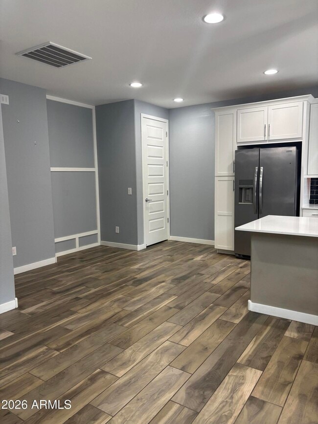 Building Photo - 3155 E Wild Dr