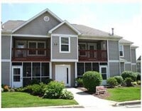 Building Photo - Maintenance-Free Condo Living in South Ann Arbor