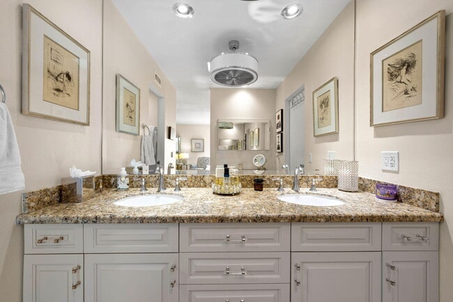 Building Photo - 45690 Pawnee Rd