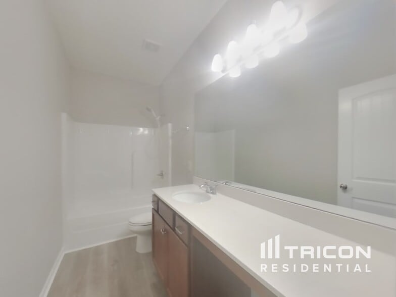 Building Photo - 91 Brooks Cir