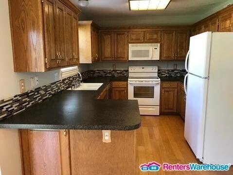 Building Photo - 4 Bedroom/ 2.5 Bath Home in Gardner