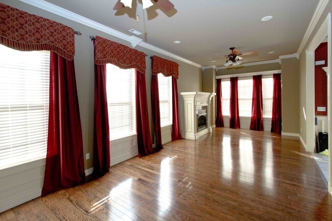 Living Room - 6502 Hearth Stone Dr