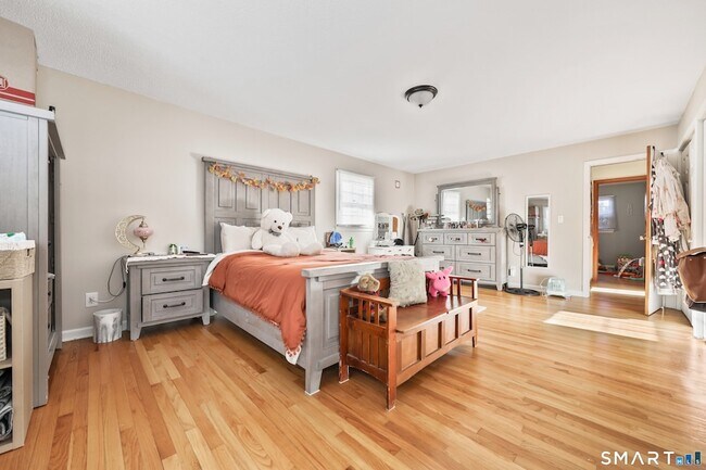 Building Photo - 41 Trout Brook Dr