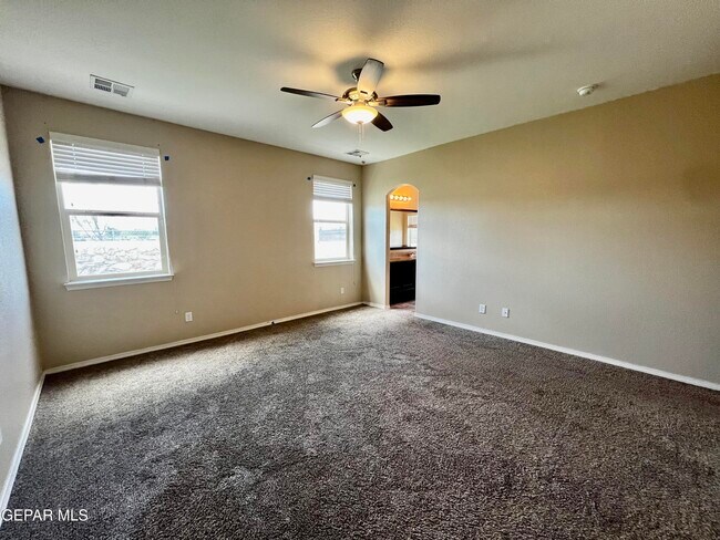 Building Photo - 14756 Boer Trail