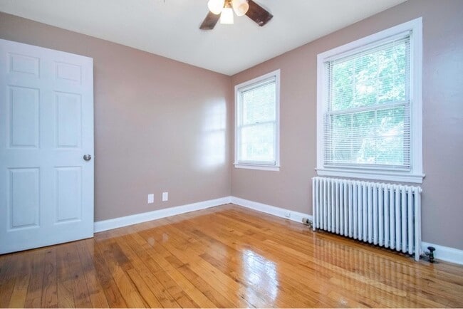 Building Photo - 1540 Memorial Ave