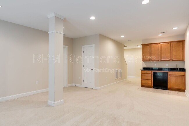 Building Photo - 7667 Patriots Landing Pl