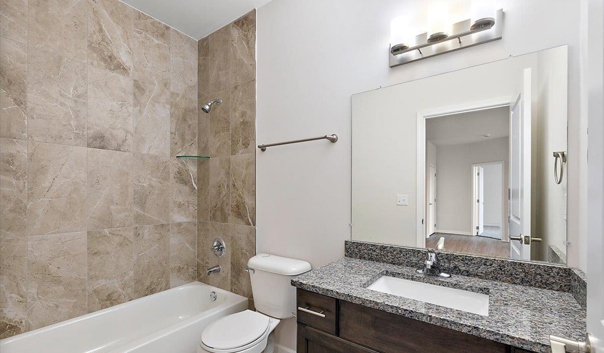 Building Photo - 8280 Heywood Cir