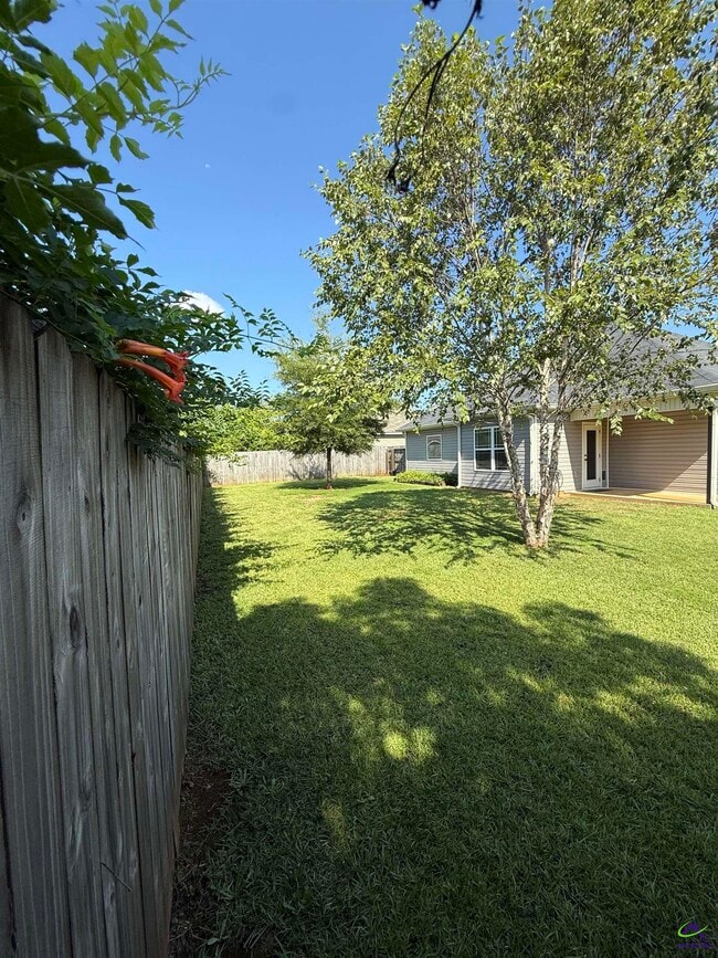 Building Photo - 109 Milford Cir