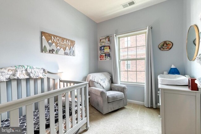 Building Photo - 904 S Macon St.