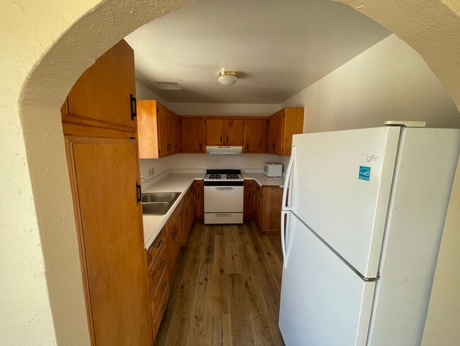 Primary Photo - Cozy 3-Bedroom Home Near 29 Palms Base & J...