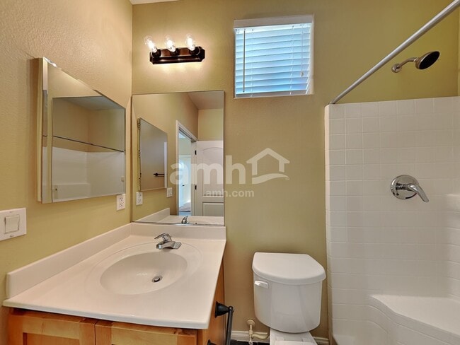 Building Photo - 3932 Yang Ct