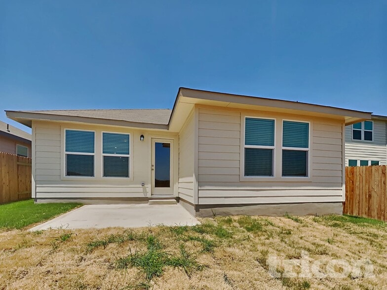 Building Photo - 5121 Sidesaddle Dr