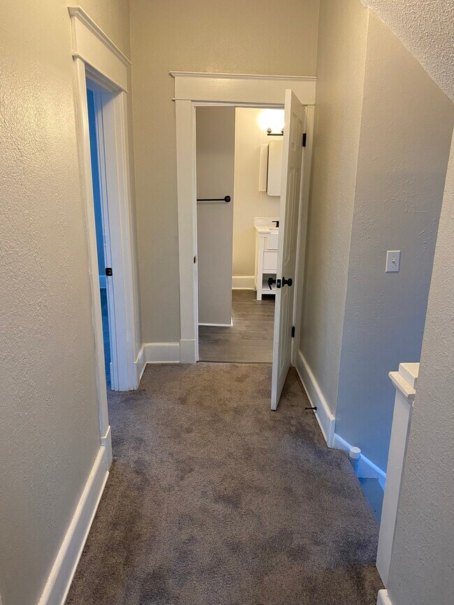 Building Photo - 1921 18th St