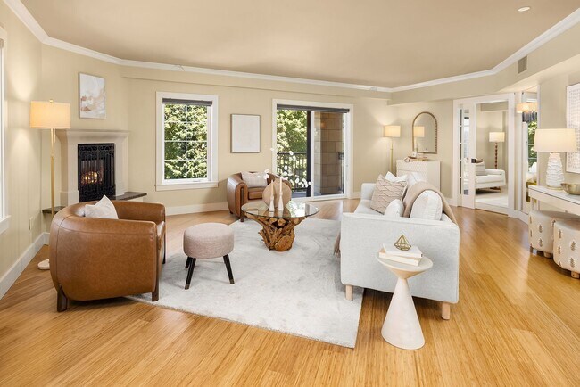 Building Photo - Luxury Penthouse with 600+ Sqft Terrace & ...
