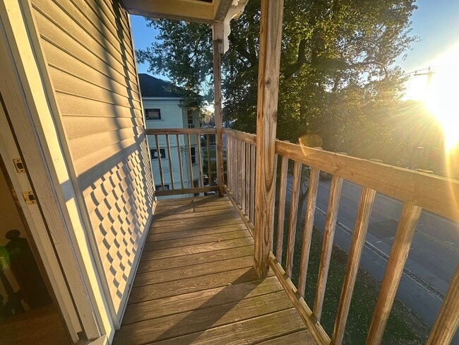 Building Photo - 394 Hollis St