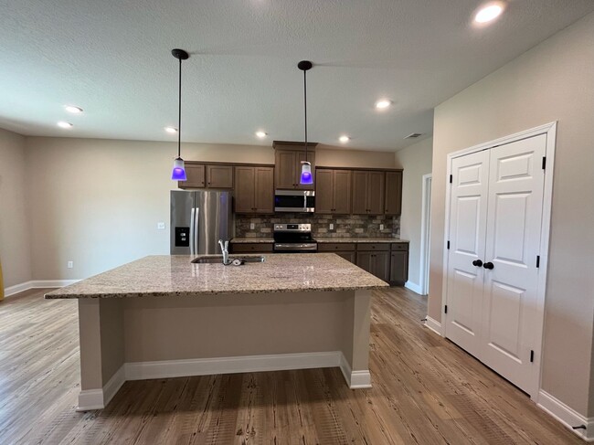 Building Photo - New Home in Smiths Station