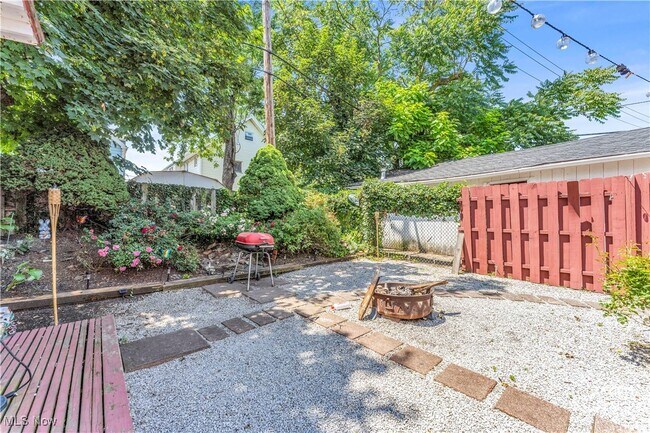 Building Photo - 3116 W 88th St