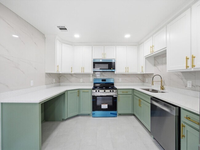 Building Photo - 10270 Kilkenny Pl