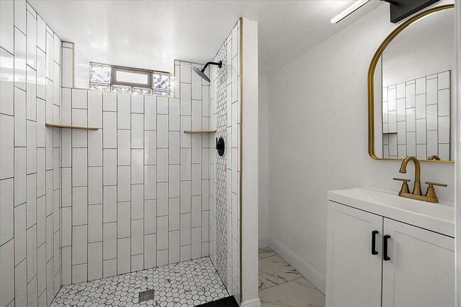 Building Photo - 6106 Oldtown St