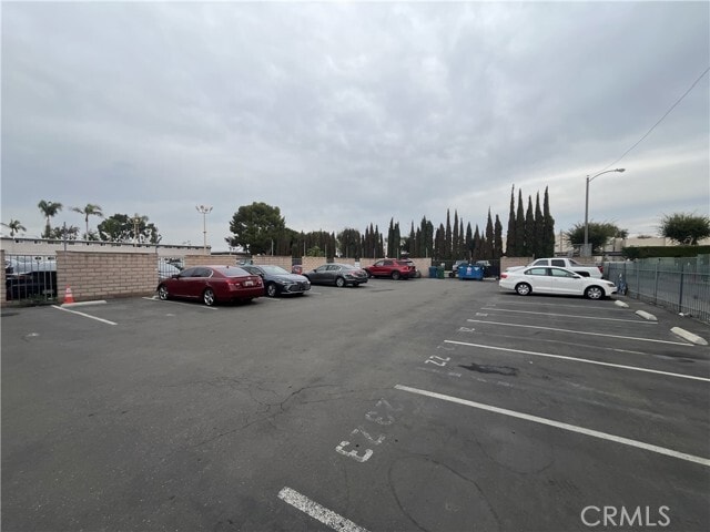 Building Photo - 12926 Doty Ave