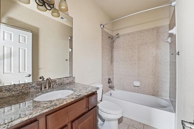 Building Photo - 2 Bettina Ln