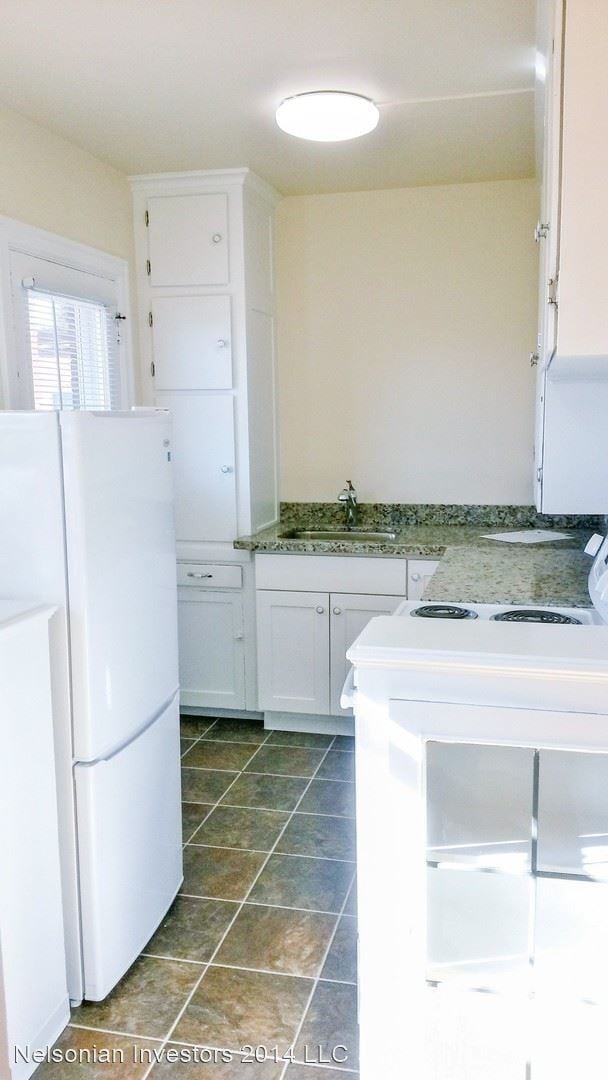 Building Photo - 2605-4409 44th Ave SW