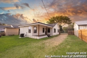 Building Photo - 1930 Lennon Ave