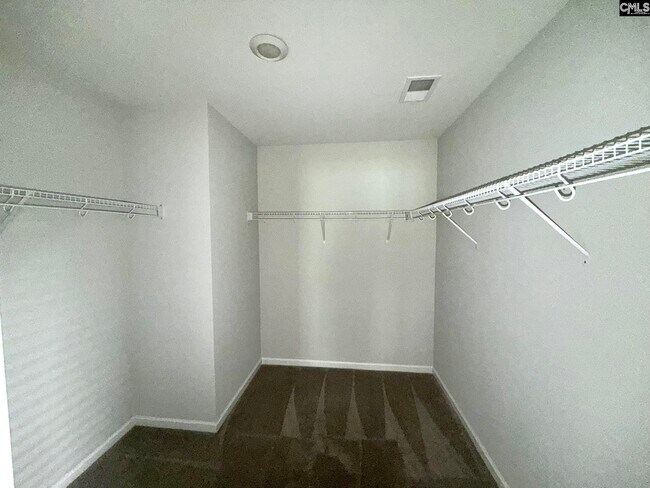 Building Photo - 639 Wooster Dr