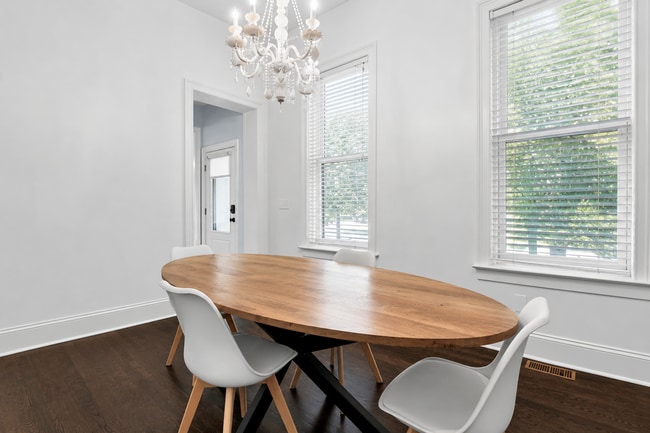 Building Photo - Modern Luxury Living in the Heart of Victorian Village