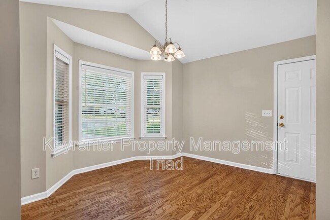Building Photo - 6219 Black Willow Dr