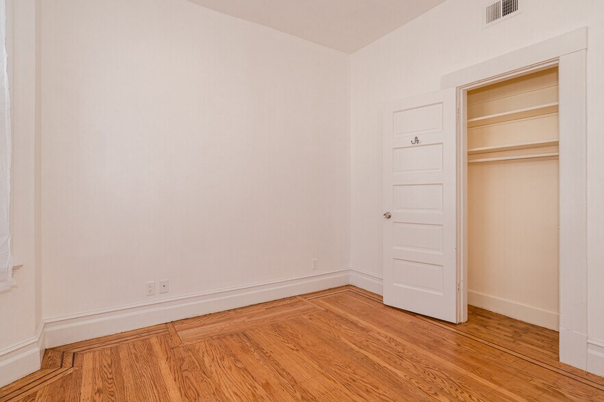 Building Photo - 237 Balboa St