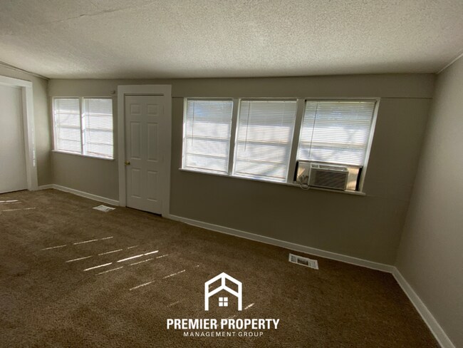 Building Photo - Vibrant 3BR Home near Midtown Memphis | Fireplace, Hardwood Floors & Fenced Yard