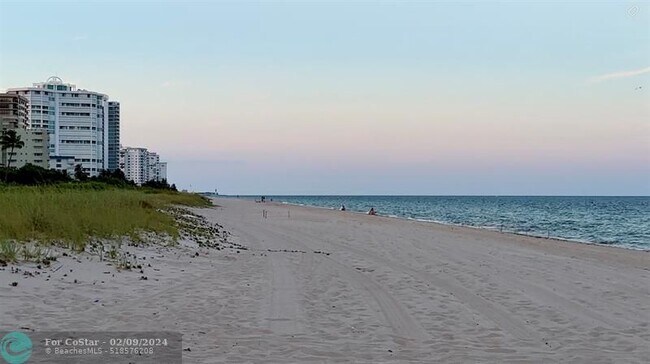 Building Photo - 6000 N Ocean Blvd