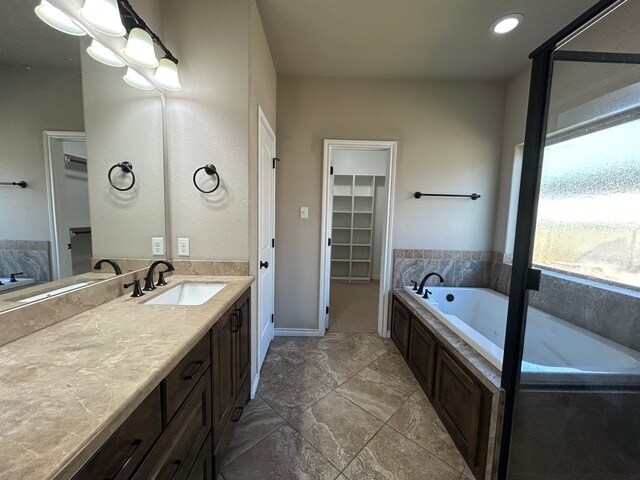 Building Photo - 15623 Shady Brook Ln