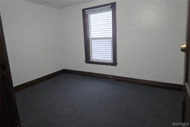 Building Photo - 193 Merrimac St