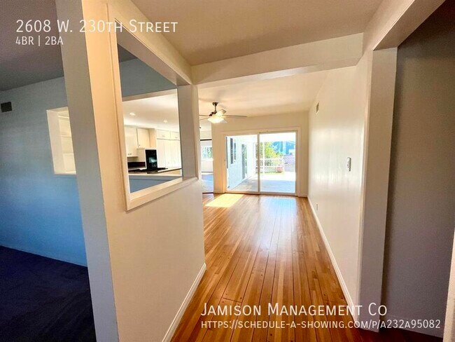 Building Photo - 2608 W 230th St