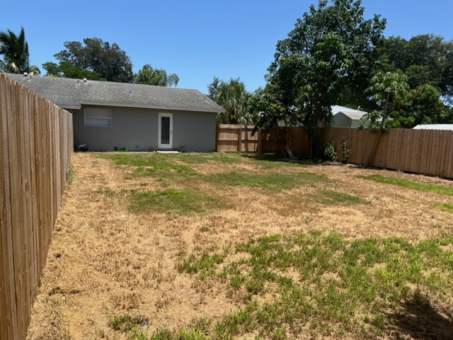 Backyard view from new fence - 4896 SE Horizon Ave