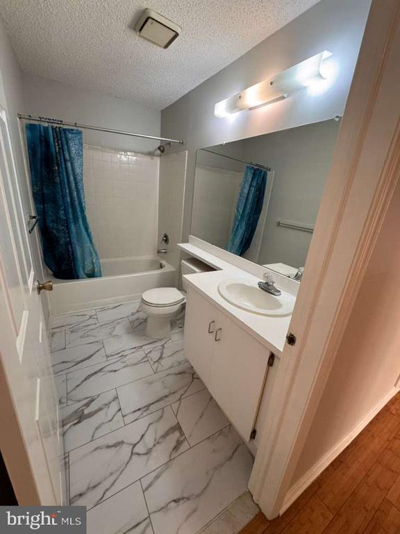 Building Photo - 34 Feiler Ct