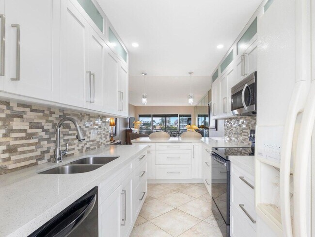 Building Photo - 3421 Spanish 329 Trl