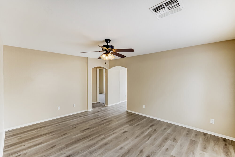 Building Photo - 1105 S 225th Ave