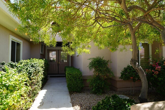 Building Photo - 78585 Autumn Ln