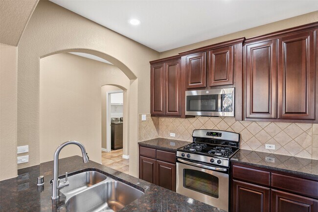 Building Photo - 28210 Chalet Park Dr